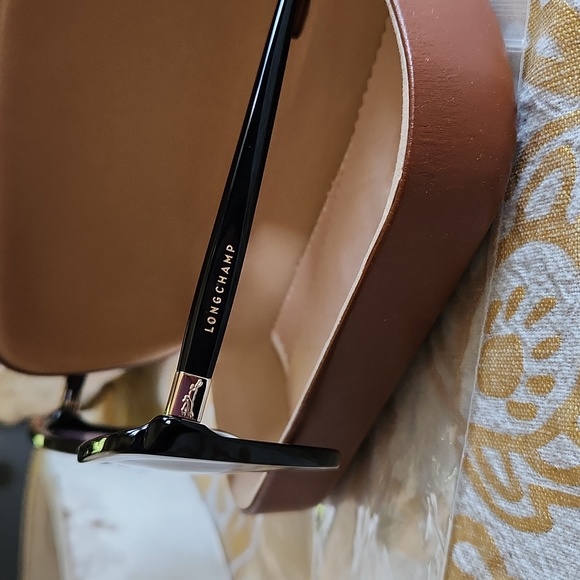 Longchamp - Picture 2 of 4